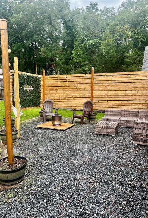 For Sale: $319,000 (2 beds, 2 baths, 1188 Square Feet)