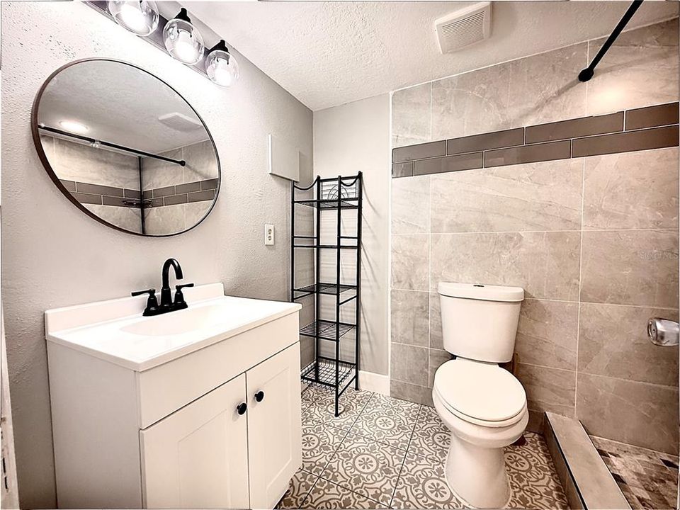 For Rent: $1,175 (1 beds, 1 baths, 496 Square Feet)