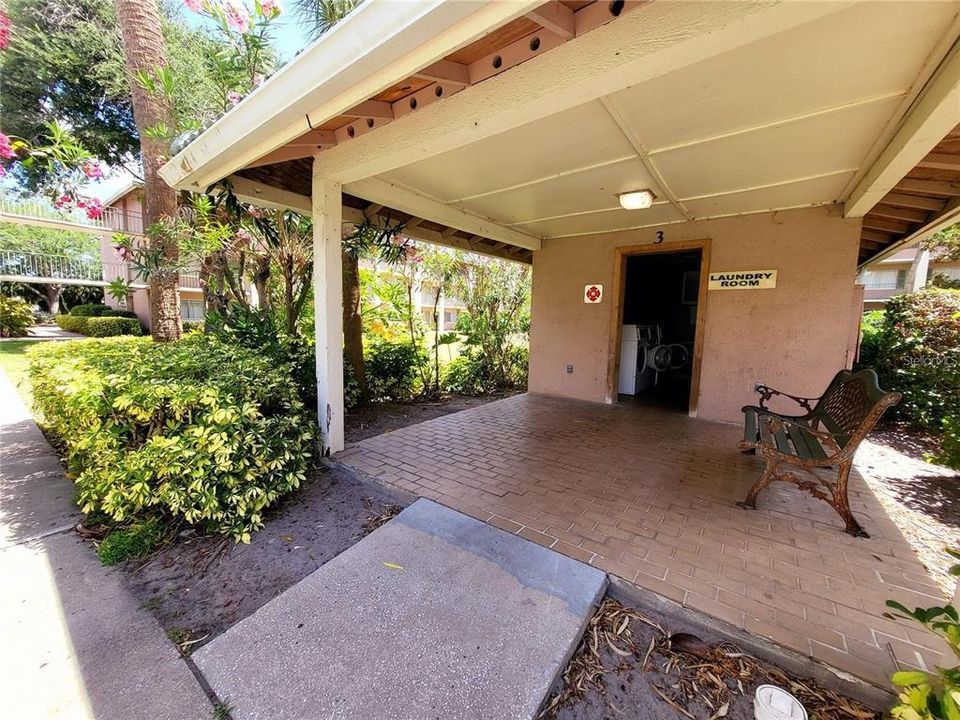 For Rent: $1,175 (1 beds, 1 baths, 496 Square Feet)