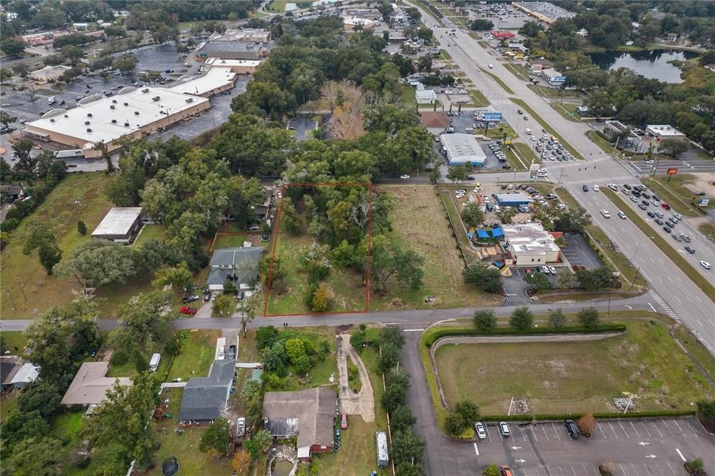 待售: $299,000 (0.86 acres)