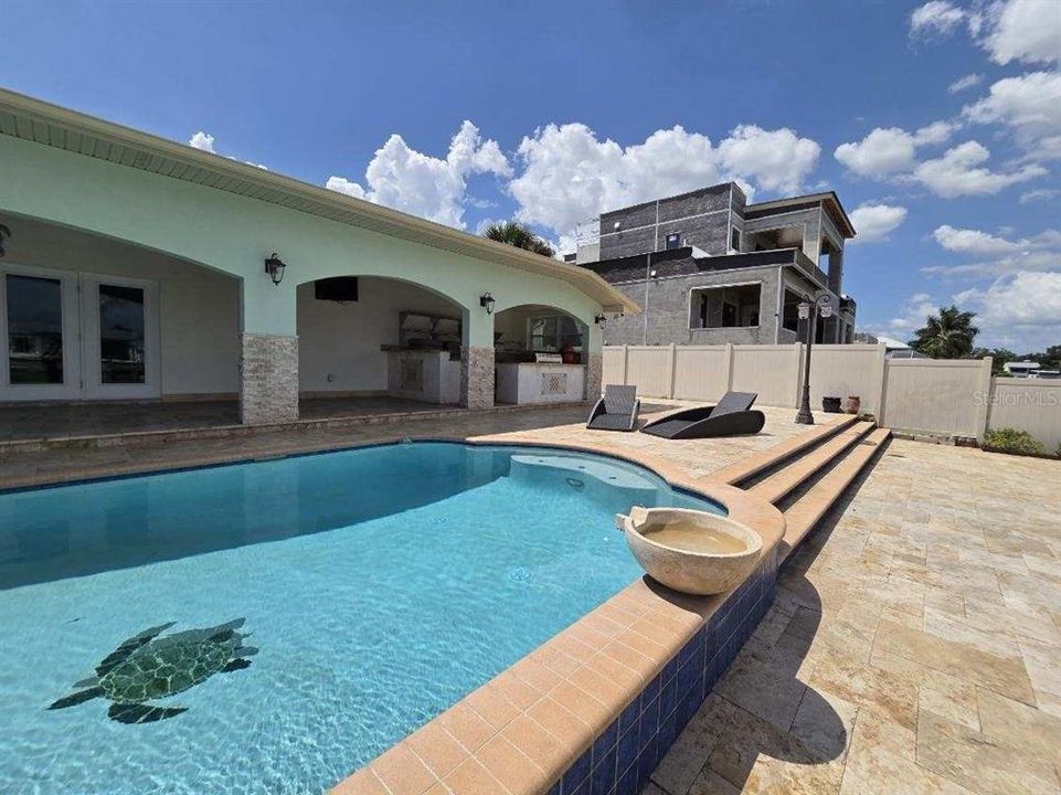 For Rent: $5,350 (3 beds, 2 baths, 2065 Square Feet)
