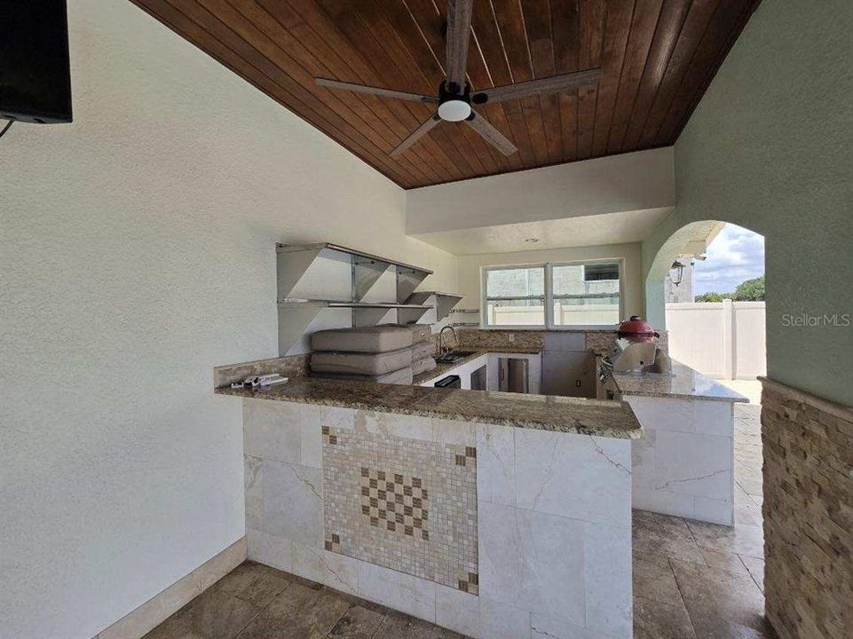 For Rent: $5,350 (3 beds, 2 baths, 2065 Square Feet)