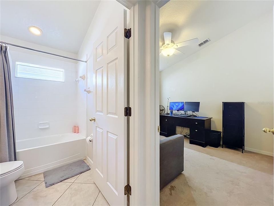 For Sale: $330,000 (3 beds, 2 baths, 1728 Square Feet)