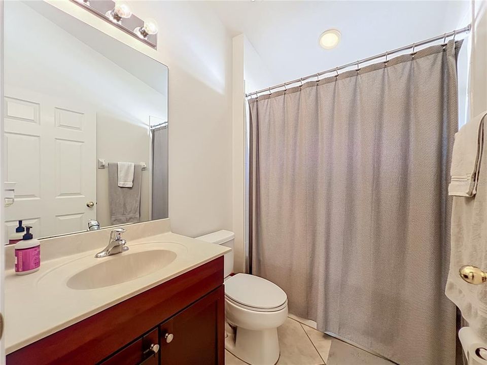 For Sale: $330,000 (3 beds, 2 baths, 1728 Square Feet)