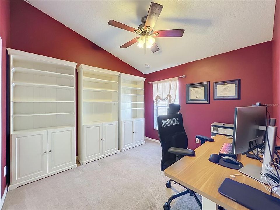 For Sale: $330,000 (3 beds, 2 baths, 1728 Square Feet)