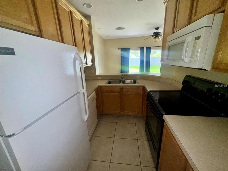 For Rent: $1,995 (2 beds, 2 baths, 1202 Square Feet)