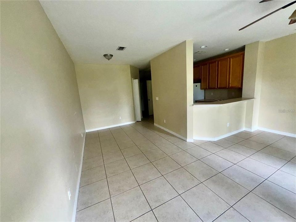 For Rent: $1,995 (2 beds, 2 baths, 1202 Square Feet)