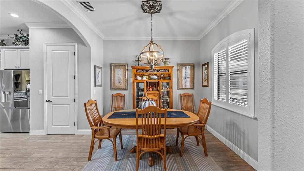 For Sale: $559,000 (2 beds, 2 baths, 1693 Square Feet)