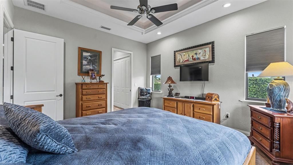For Sale: $559,000 (2 beds, 2 baths, 1693 Square Feet)