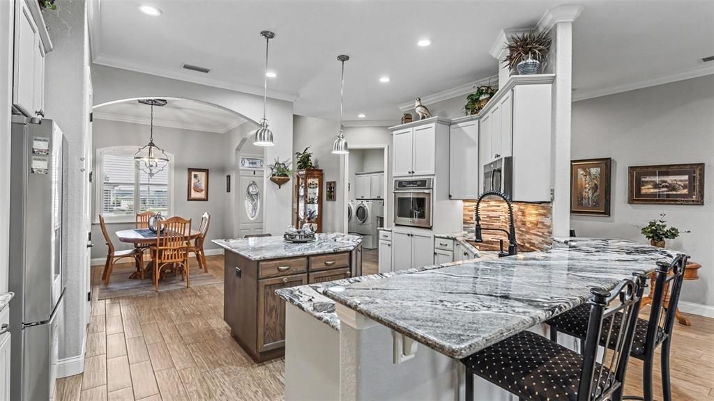 For Sale: $559,000 (2 beds, 2 baths, 1693 Square Feet)