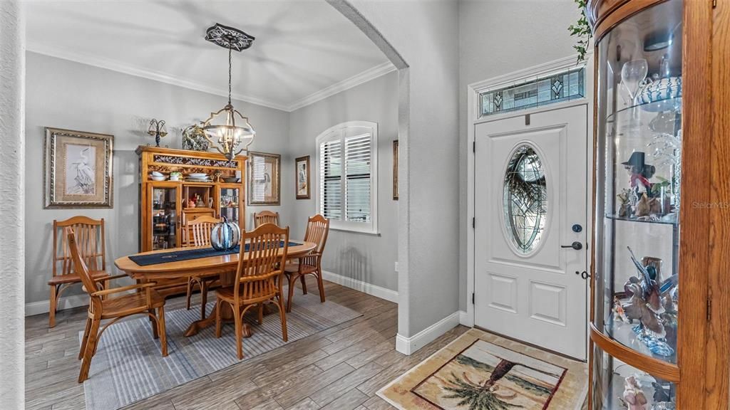 For Sale: $559,000 (2 beds, 2 baths, 1693 Square Feet)