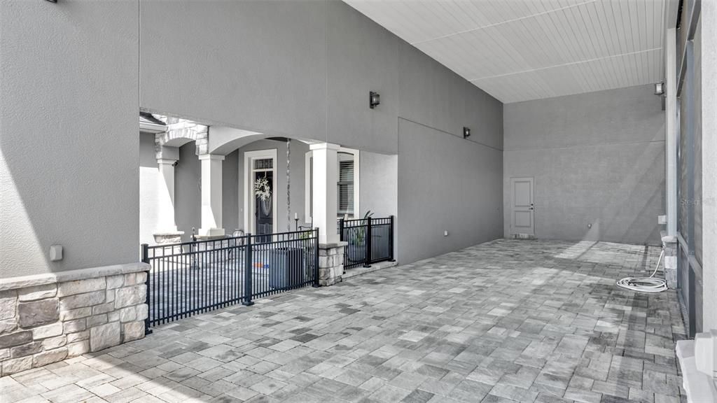 For Sale: $559,000 (2 beds, 2 baths, 1693 Square Feet)