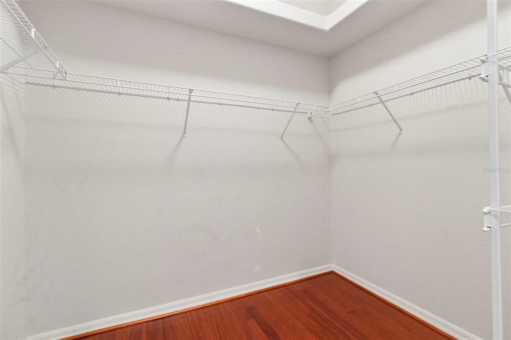 For Rent: $2,700 (3 beds, 2 baths, 2425 Square Feet)