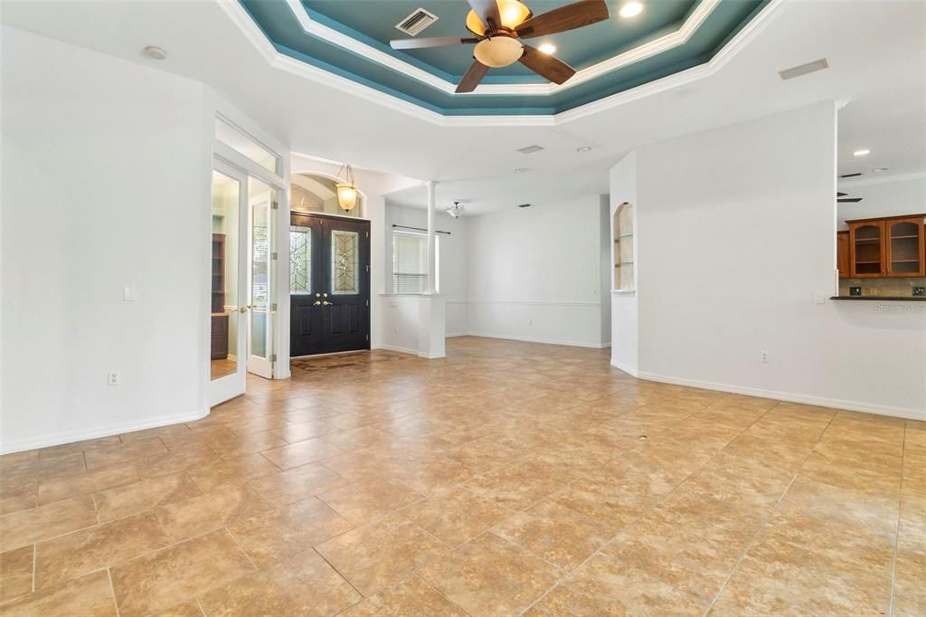 For Rent: $2,700 (3 beds, 2 baths, 2425 Square Feet)