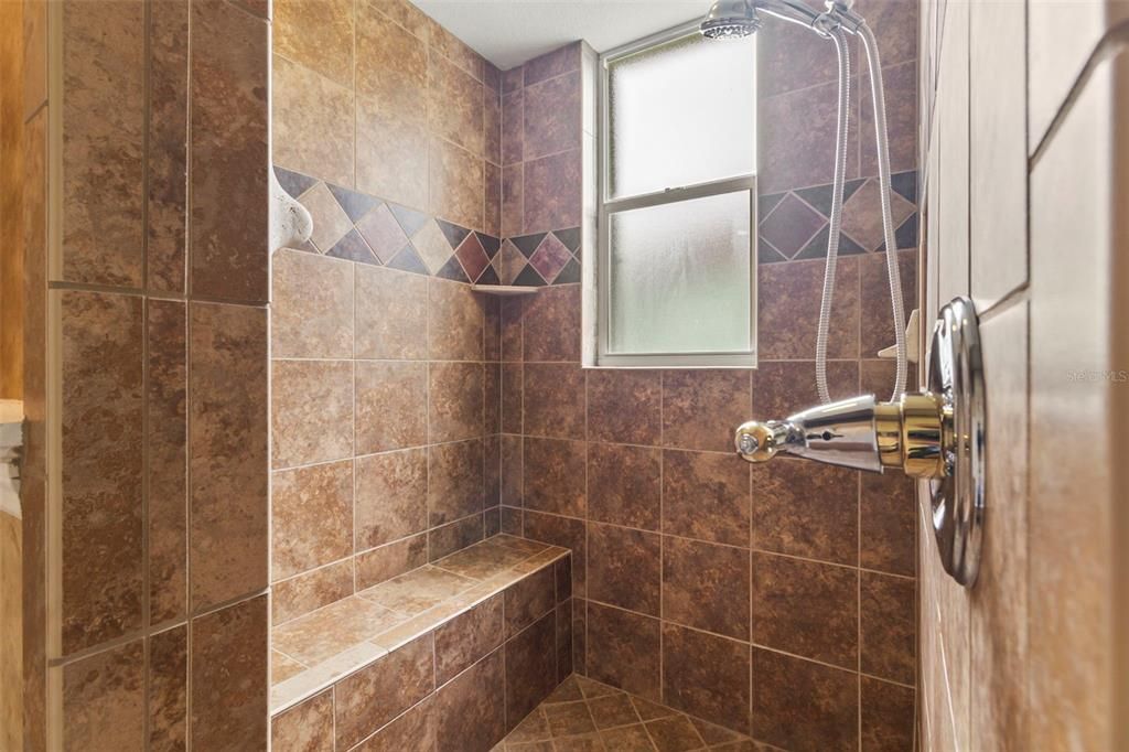 For Rent: $2,700 (3 beds, 2 baths, 2425 Square Feet)