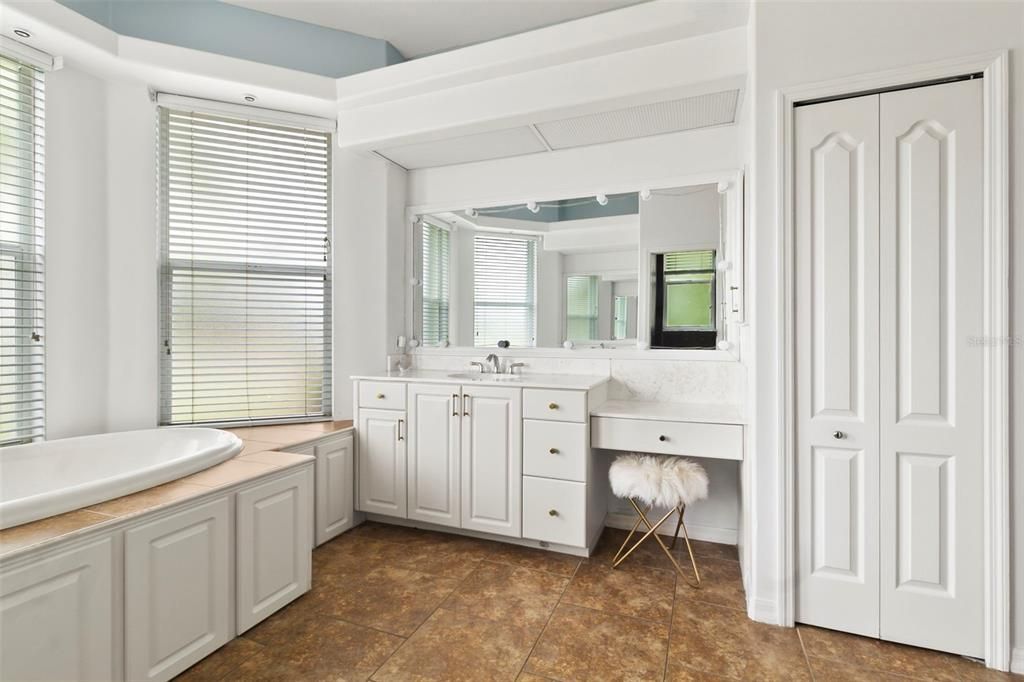 For Rent: $2,700 (3 beds, 2 baths, 2425 Square Feet)