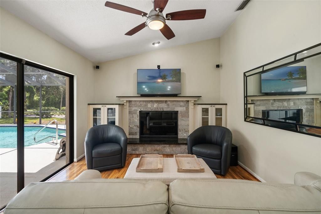 For Sale: $630,000 (3 beds, 2 baths, 1884 Square Feet)