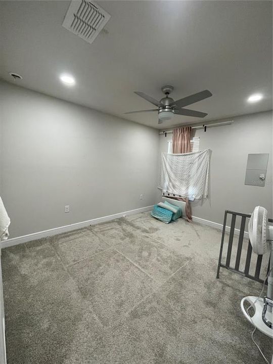 For Rent: $2,800 (4 beds, 3 baths, 2207 Square Feet)