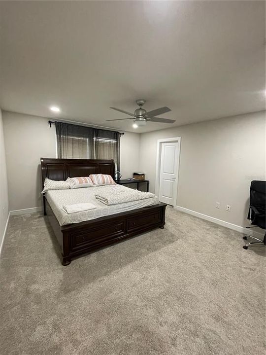 For Rent: $2,800 (4 beds, 3 baths, 2207 Square Feet)