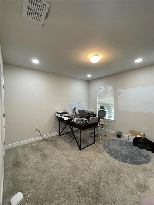 For Rent: $2,800 (4 beds, 3 baths, 2207 Square Feet)