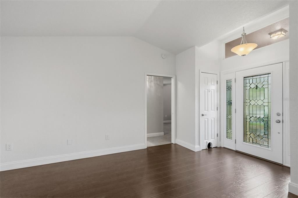 En Venta: $445,000 (3 camas, 2 baños, 1807 Pies cuadrados)