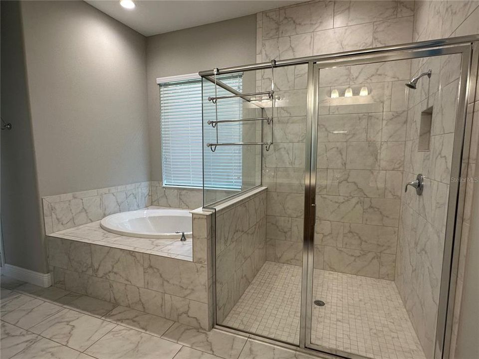 For Rent: $4,000 (4 beds, 3 baths, 2628 Square Feet)