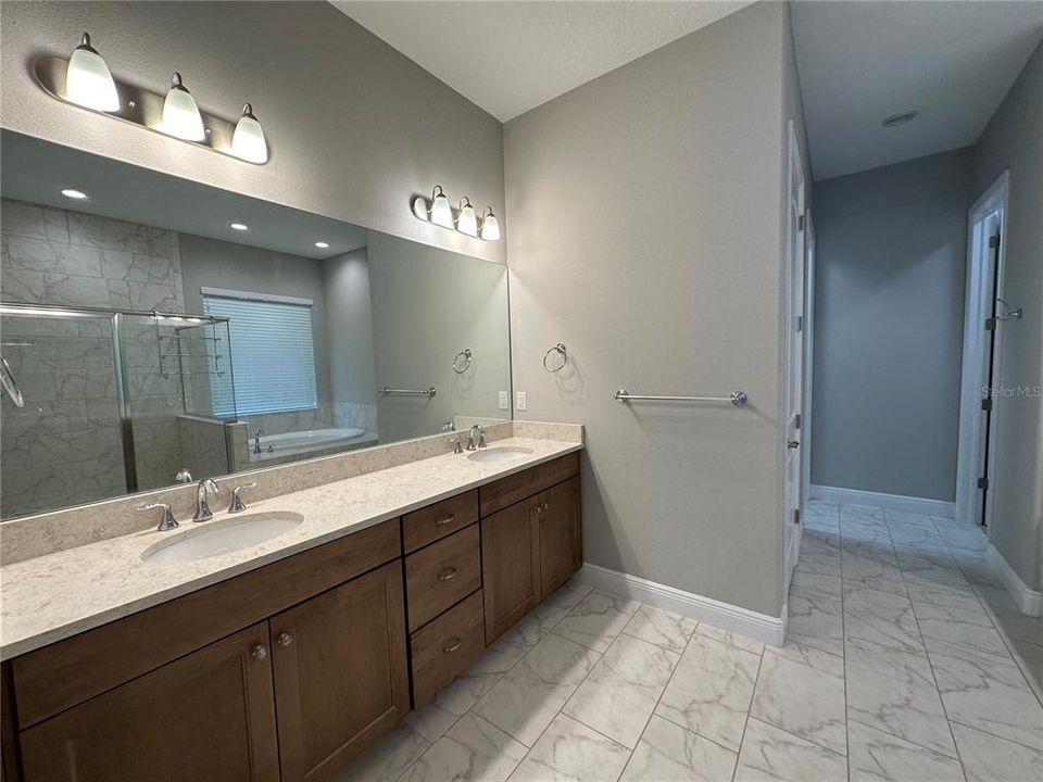 For Rent: $4,000 (4 beds, 3 baths, 2628 Square Feet)
