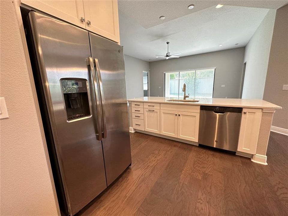 For Rent: $4,000 (4 beds, 3 baths, 2628 Square Feet)