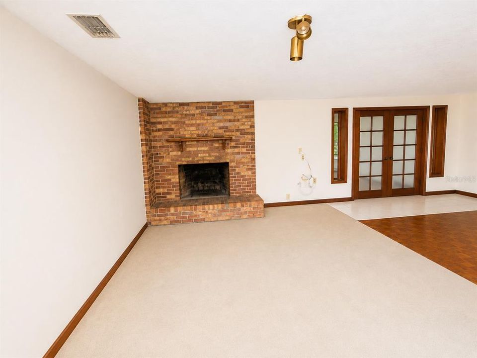 En Venta: $199,000 (3 camas, 2 baños, 1513 Pies cuadrados)