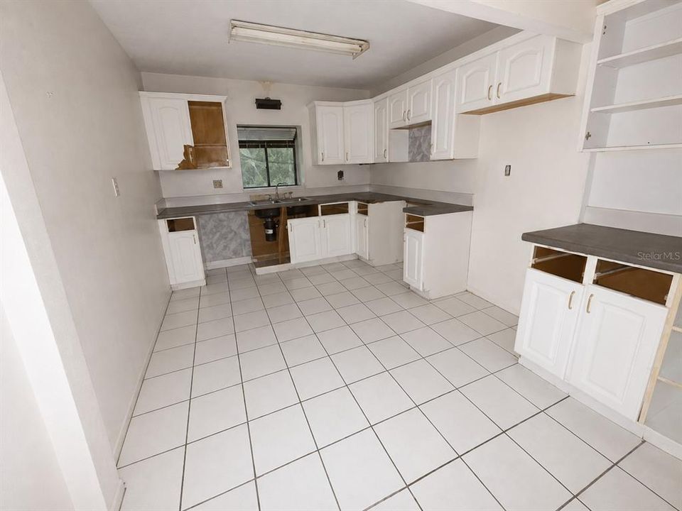 En Venta: $199,000 (3 camas, 2 baños, 1513 Pies cuadrados)