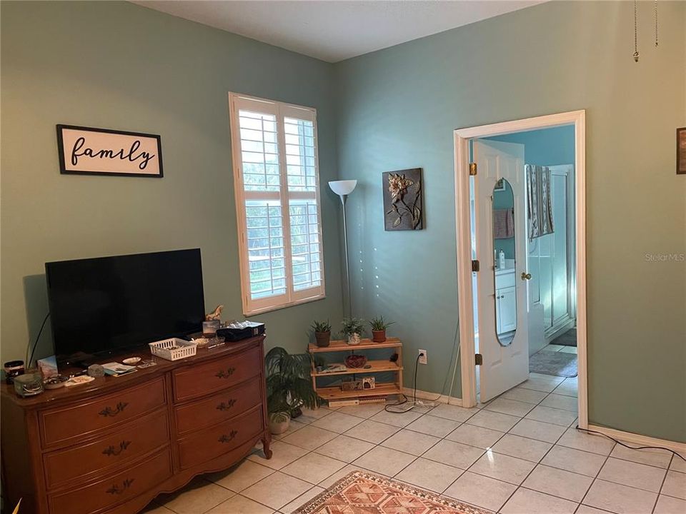 For Sale: $510,000 (3 beds, 2 baths, 1978 Square Feet)