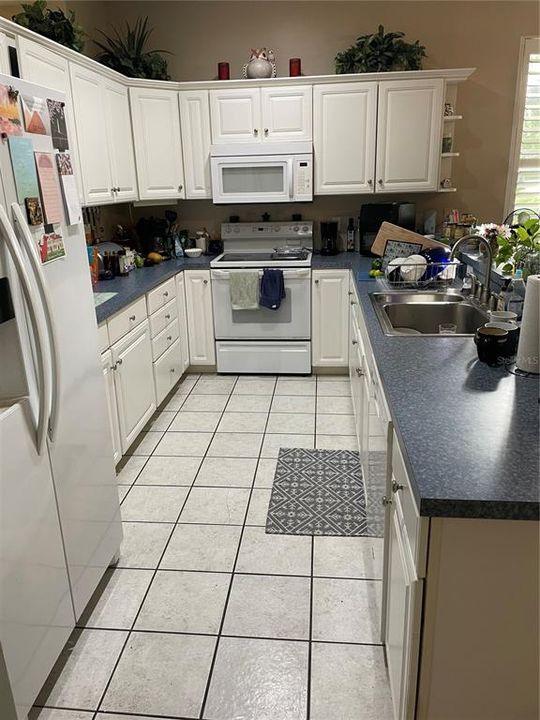 For Sale: $510,000 (3 beds, 2 baths, 1978 Square Feet)