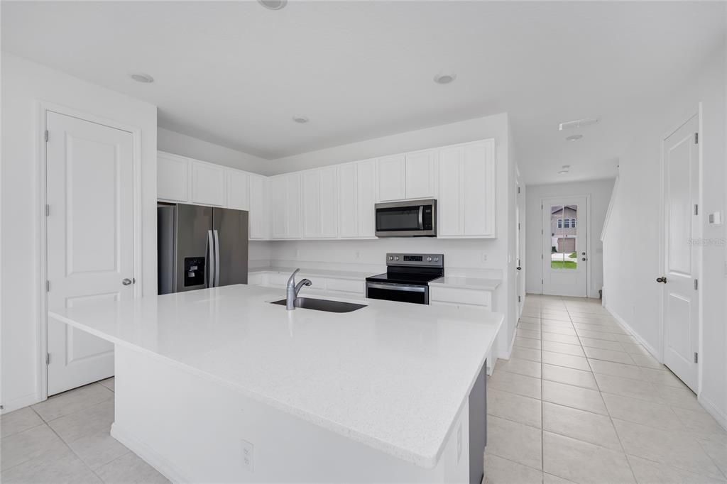For Sale: $296,000 (3 beds, 2 baths, 1624 Square Feet)