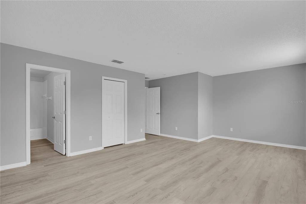 For Rent: $2,300 (3 beds, 2 baths, 1889 Square Feet)