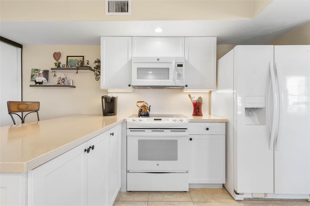 For Sale: $445,000 (2 beds, 2 baths, 1745 Square Feet)