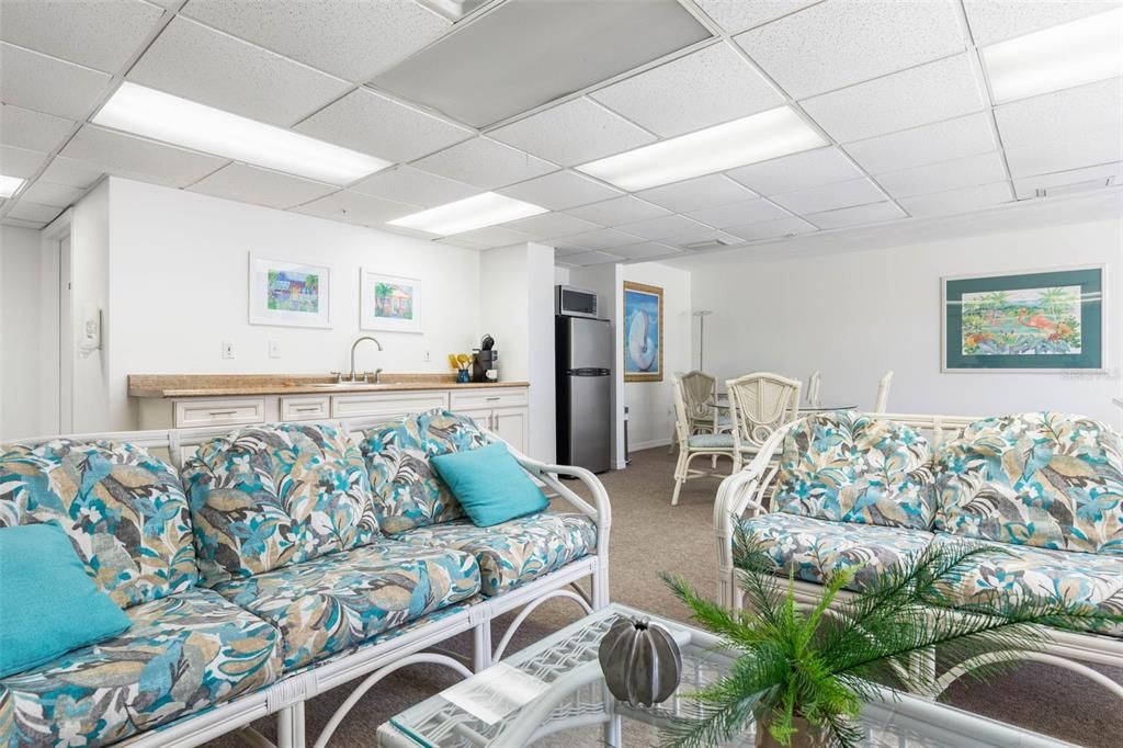 For Sale: $445,000 (2 beds, 2 baths, 1745 Square Feet)