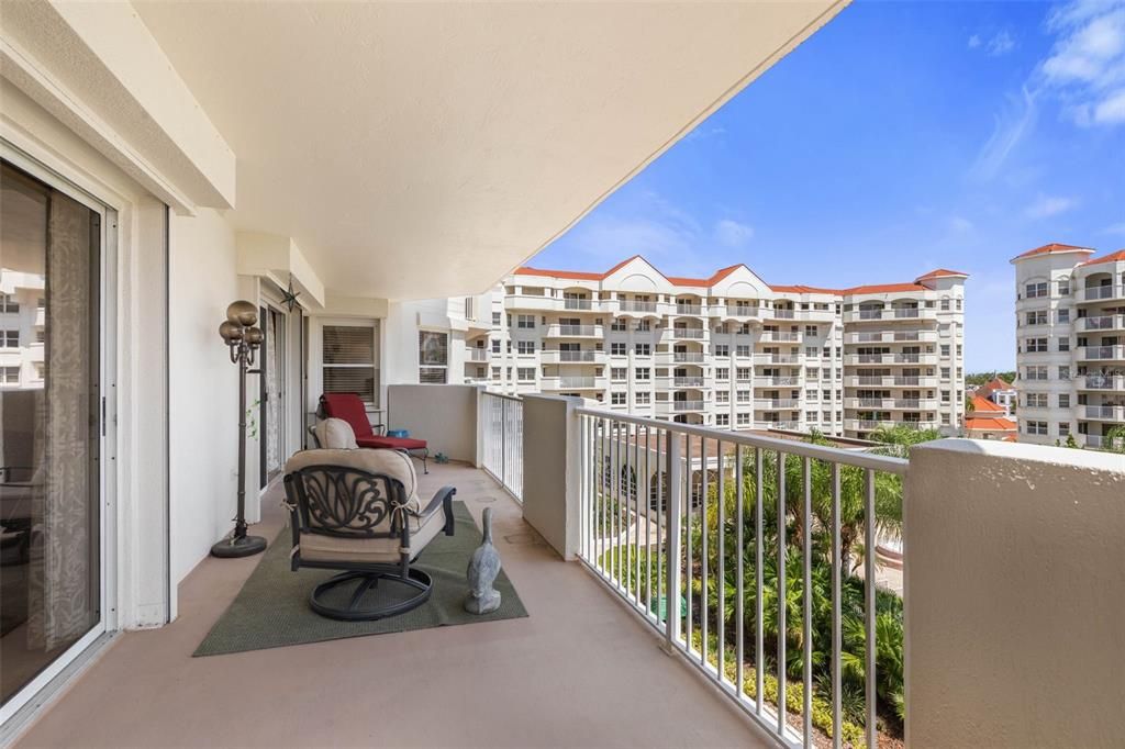 For Sale: $445,000 (2 beds, 2 baths, 1745 Square Feet)