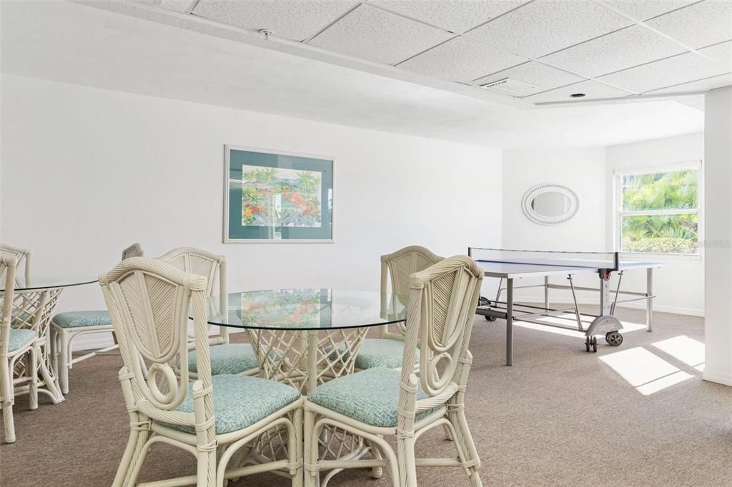 For Sale: $445,000 (2 beds, 2 baths, 1745 Square Feet)