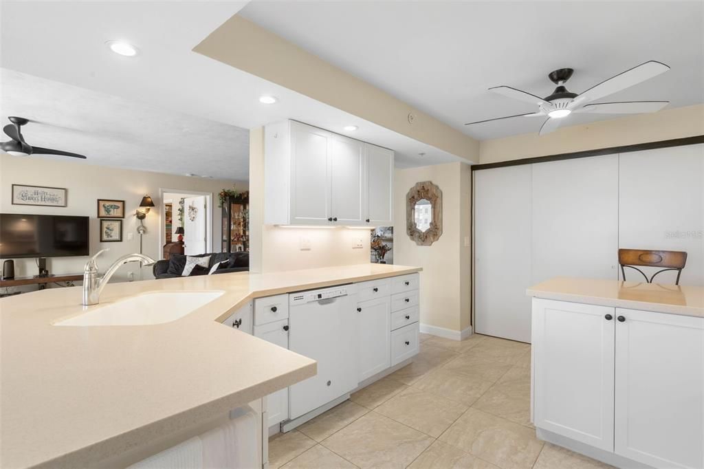 For Sale: $445,000 (2 beds, 2 baths, 1745 Square Feet)