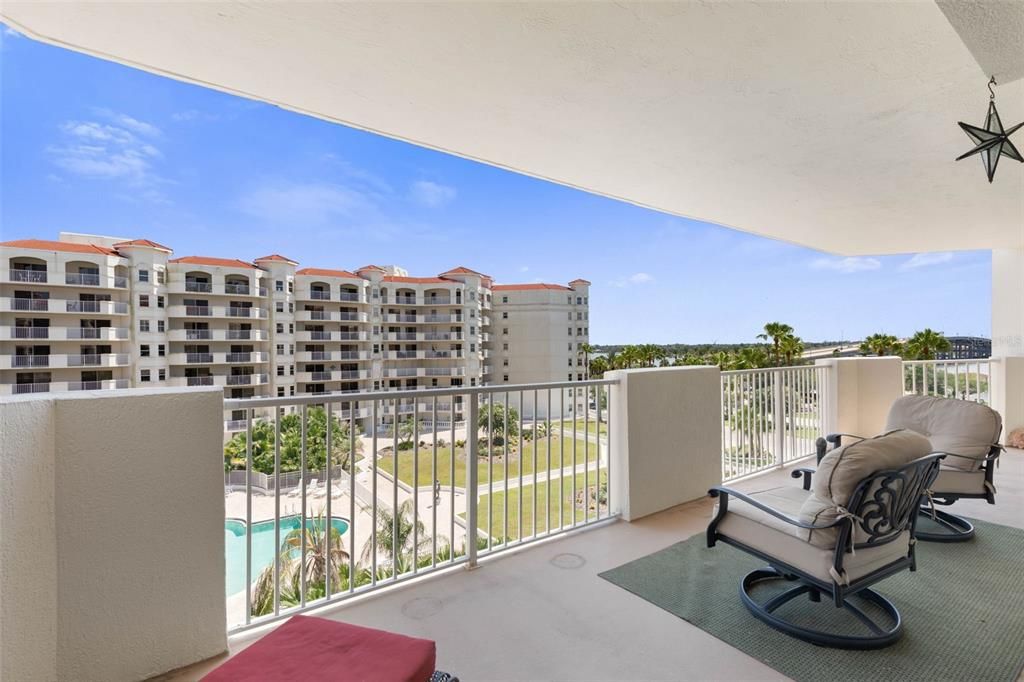 For Sale: $445,000 (2 beds, 2 baths, 1745 Square Feet)