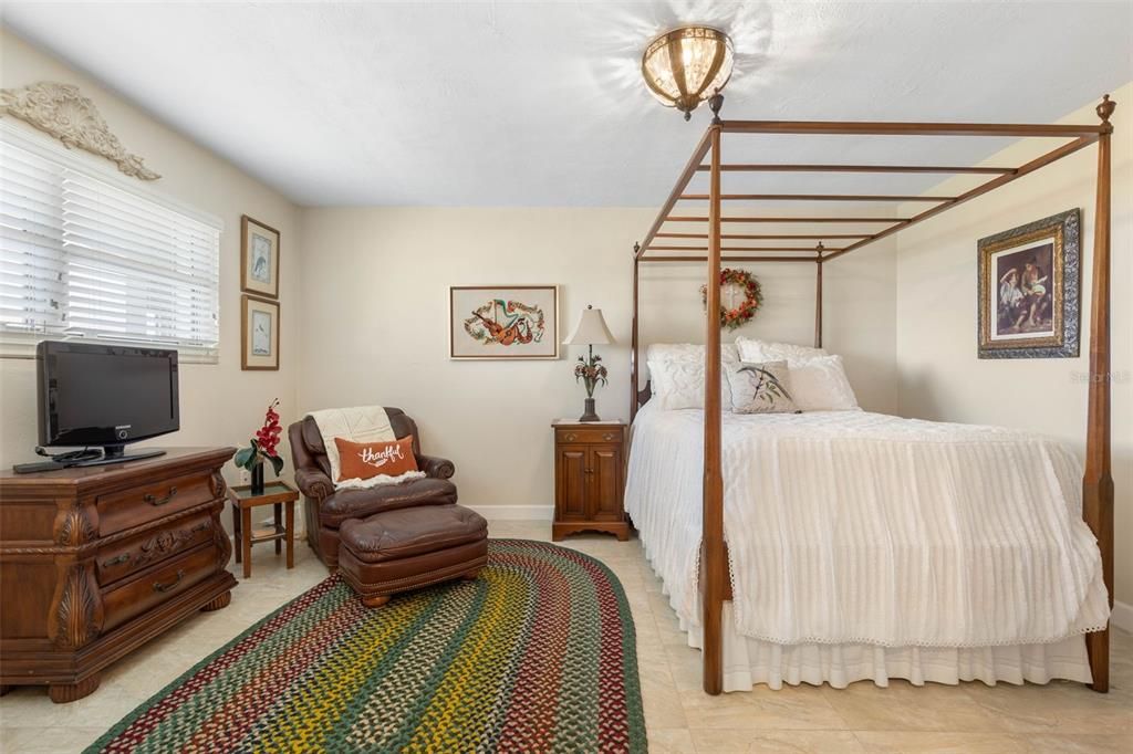 For Sale: $445,000 (2 beds, 2 baths, 1745 Square Feet)