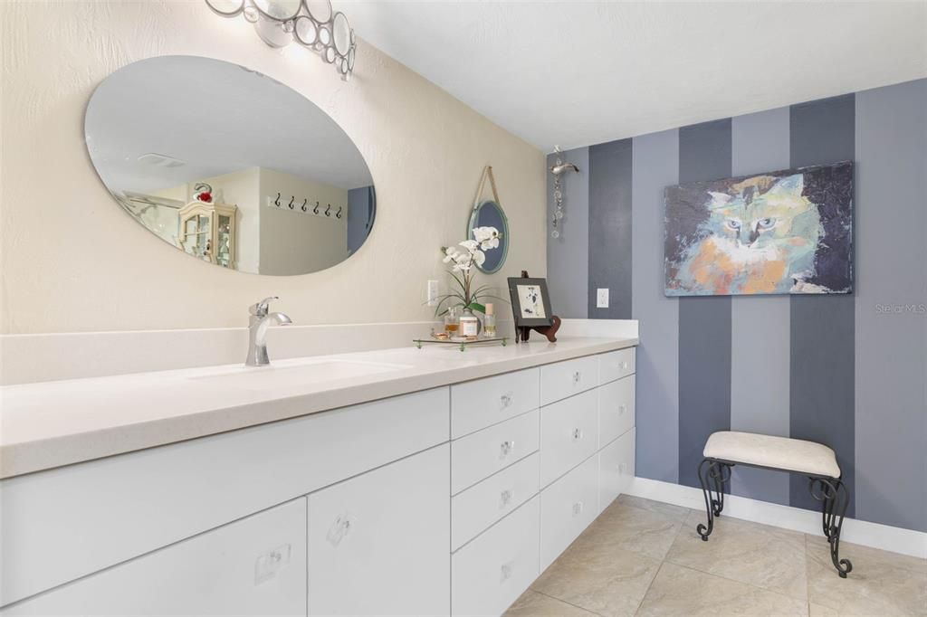 For Sale: $445,000 (2 beds, 2 baths, 1745 Square Feet)