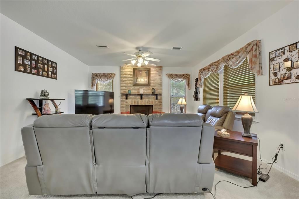 For Sale: $579,000 (4 beds, 3 baths, 3046 Square Feet)