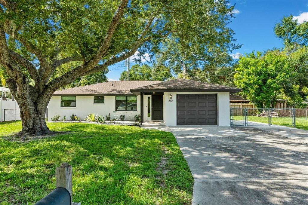 For Sale: $530,000 (3 beds, 2 baths, 1580 Square Feet)