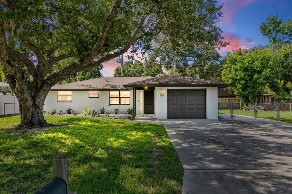 For Sale: $530,000 (3 beds, 2 baths, 1580 Square Feet)