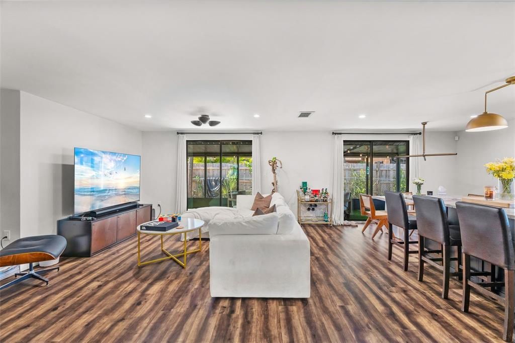 For Sale: $530,000 (3 beds, 2 baths, 1580 Square Feet)