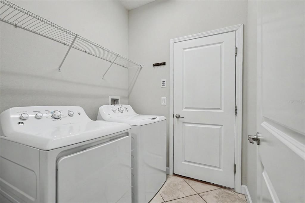For Sale: $534,999 (4 beds, 3 baths, 2529 Square Feet)