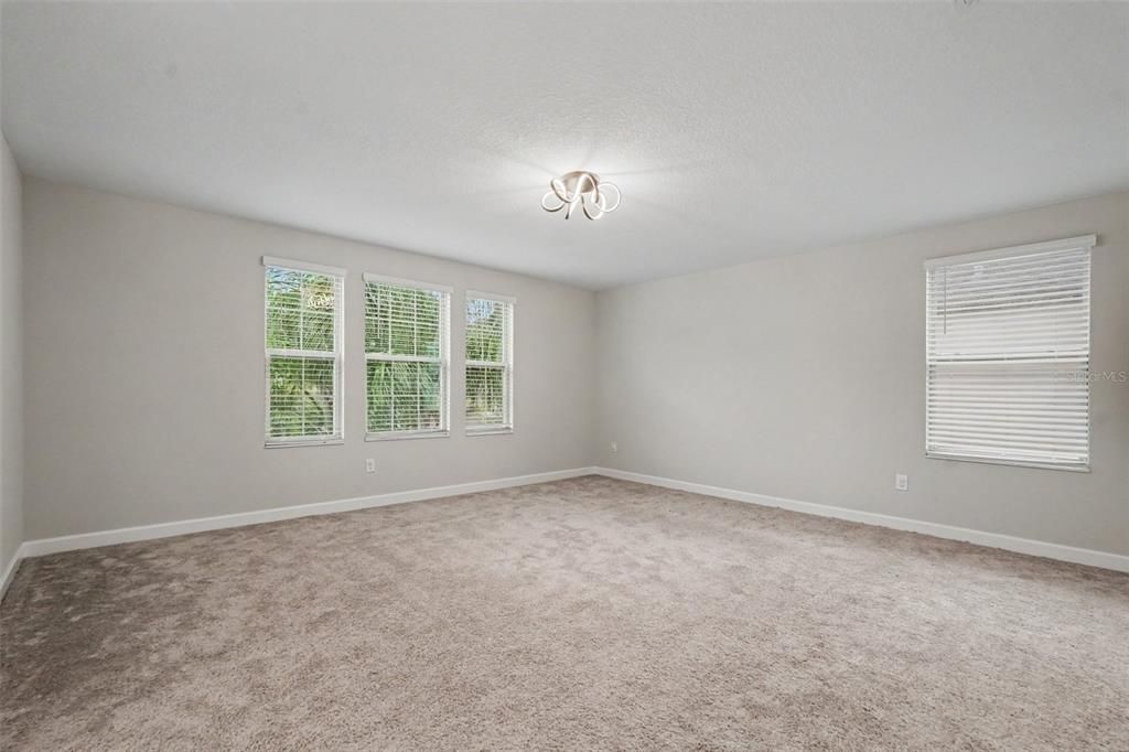 For Sale: $534,999 (4 beds, 3 baths, 2529 Square Feet)