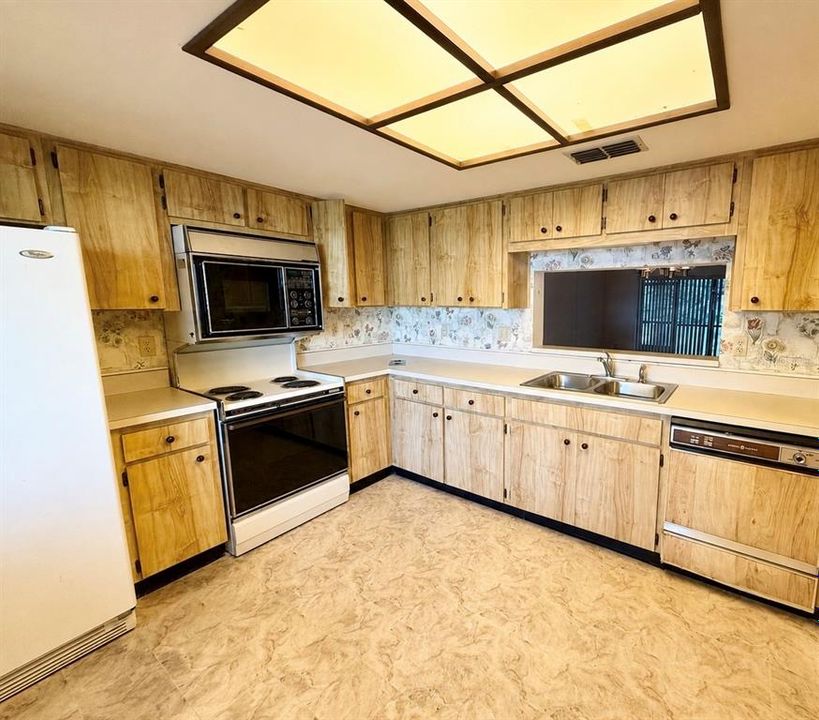 En Venta: $159,000 (2 camas, 2 baños, 1095 Pies cuadrados)