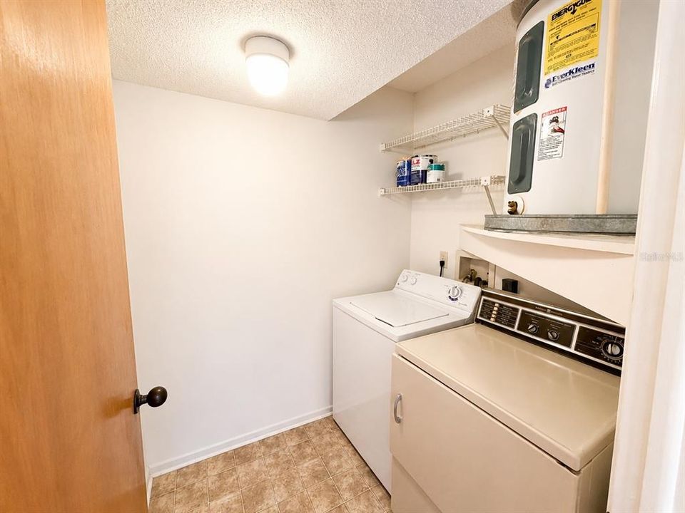 En Venta: $159,000 (2 camas, 2 baños, 1095 Pies cuadrados)